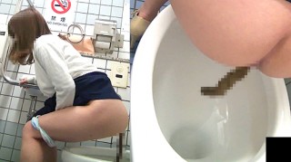 【 盗撮動画 】駅のトイレに駆け込みウ○コする女性達をムダに高画質でご覧下さい。※閲覧注意